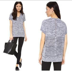 Vince gray and white marled knit top‎